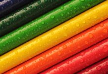 Skąd biorą się tęczowe barwy baniek mydlanych?